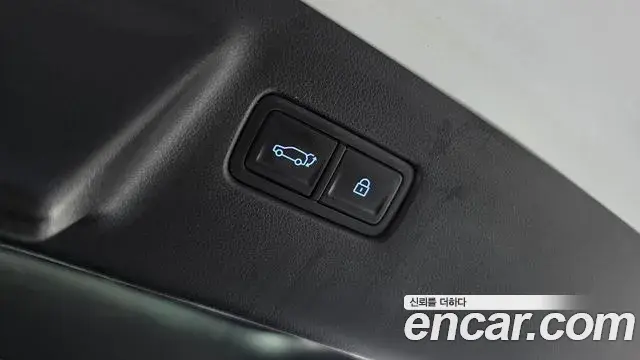 Hyundai Santa Fe 2024 — Фото 16/20