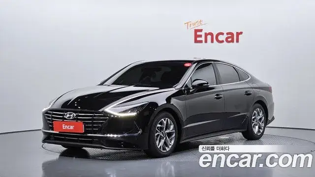 Hyundai Sonata 2022 — Фото 1/20