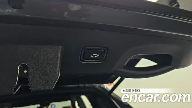 Kia Sportage 2023 — Photo 3/32