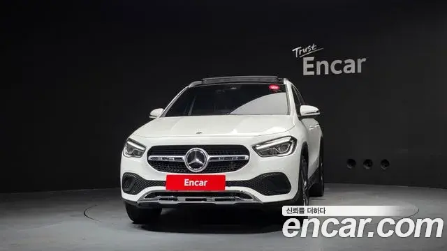 Mercedes-Benz GLA-Class 2021 — Фото 3/20