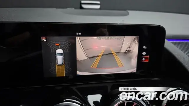 Mercedes-Benz GLA-Class 2021 — Фото 14/20