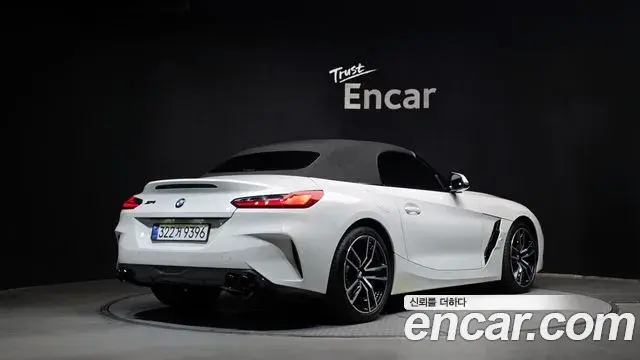 BMW Z4 2020 — Фото 2/20