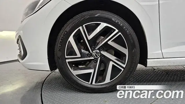 Volkswagen Jetta 2023 — Şəkil 9/35