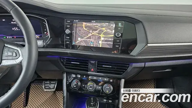 Volkswagen Jetta 2023 — Şəkil 25/35