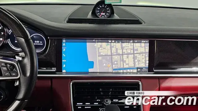 Porsche Panamera 2018 — Фото 14/20