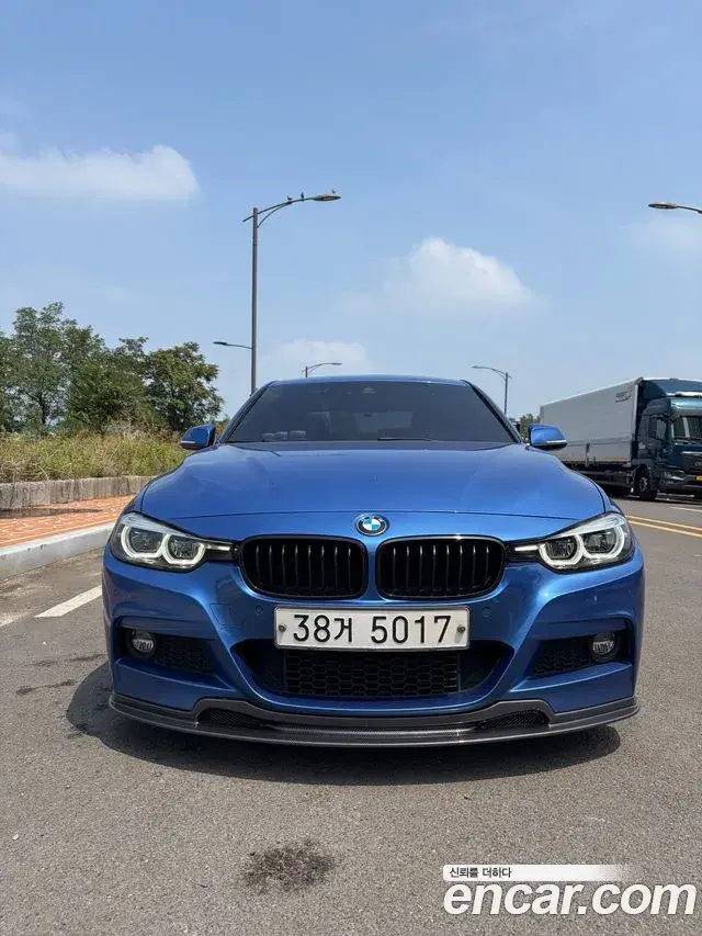 BMW 3 Series 2018 — Фото 2/20