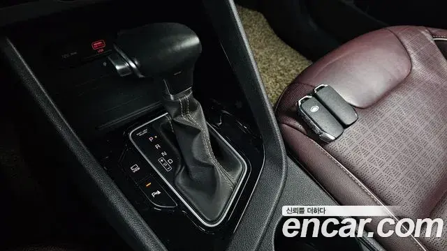 Kia Niro 2019 — Фото 9/20