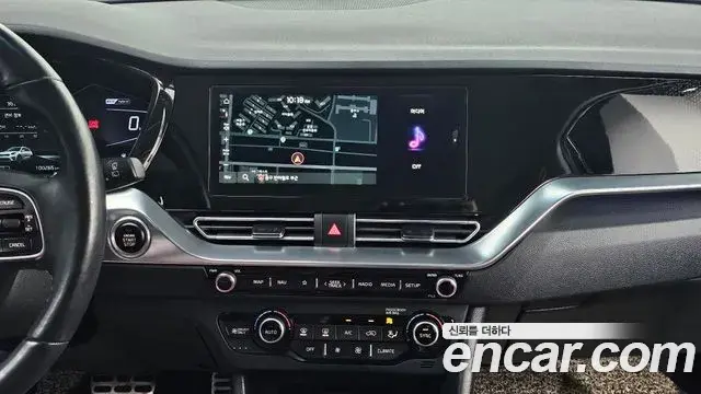 Kia Niro 2019 — Фото 13/20