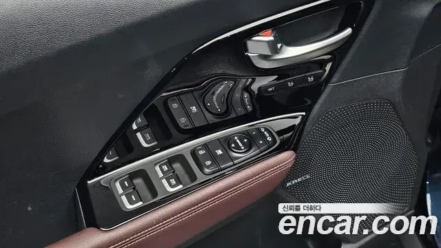 Kia Niro 2019 — Photo 11/31