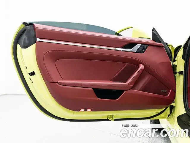 Porsche 911 2025 — Фото 13/18