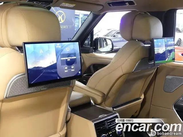 Land Rover Range Rover 2025 — Фото 16/20