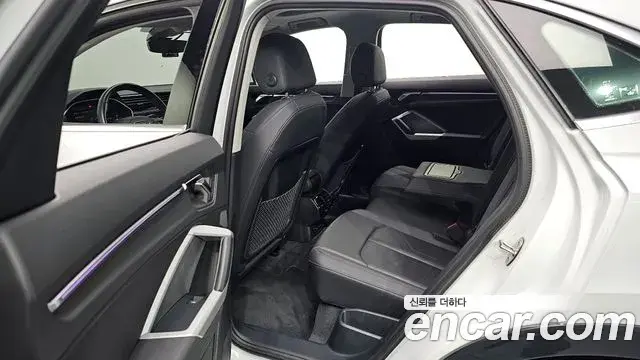 Audi Q3 2023 — Фото 12/20