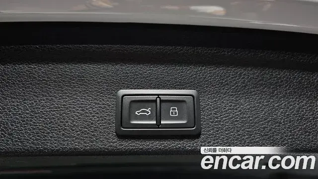 Audi Q3 2023 — Фото 19/20