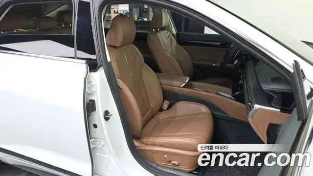 Hyundai Grandeur 2023 — Фото 11/20