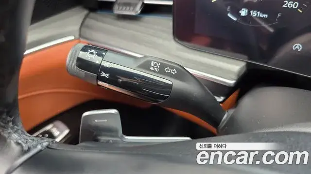 Kia K5 2023 — Şəkil 21/32