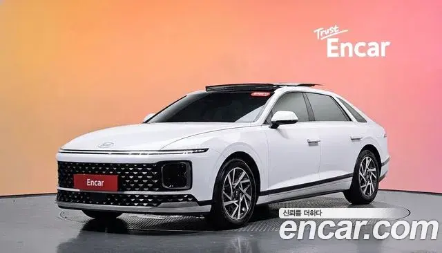 Hyundai Grandeur 2023 — Фото 1/20