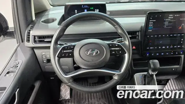 Hyundai Staria 2023 — Фото 13/20