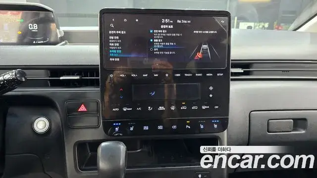 Hyundai Staria 2023 — Фото 14/20