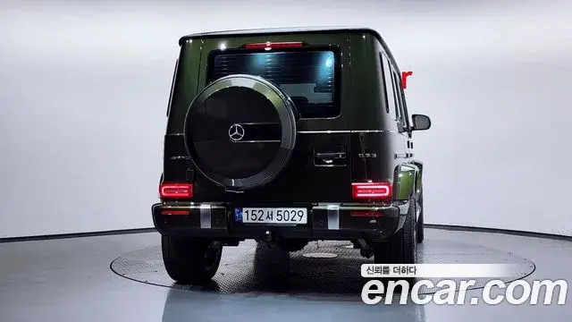 Mercedes-Benz G-Class 2023 — Şəkil 18/33
