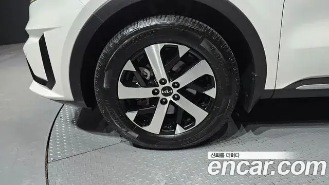 Kia Sorento 2022 — Фото 5/20