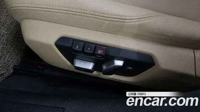 BMW 3 Series 2018 — Фото 16/20