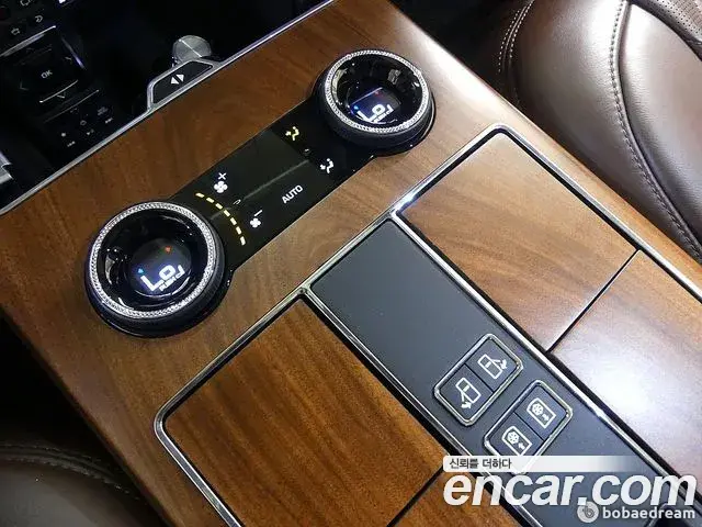Land Rover Range Rover 2019 — Фото 16/20