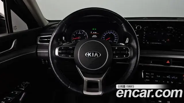 Kia K5 2020 — Фото 13/20