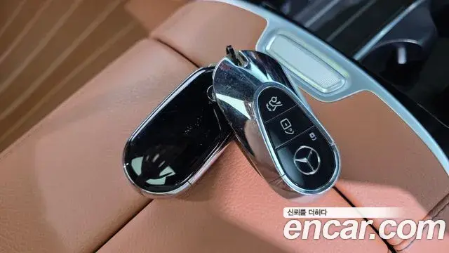 Mercedes-Benz S-Class 2022 — Şəkil 21/33