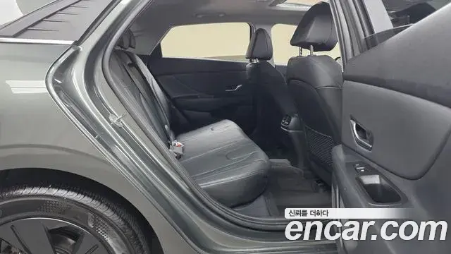 Hyundai Avante 2022 — Фото 11/20