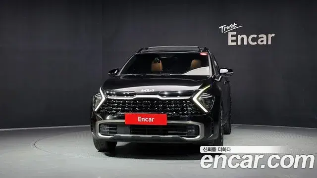 Kia Sportage 2022 — ფოტო 2/32
