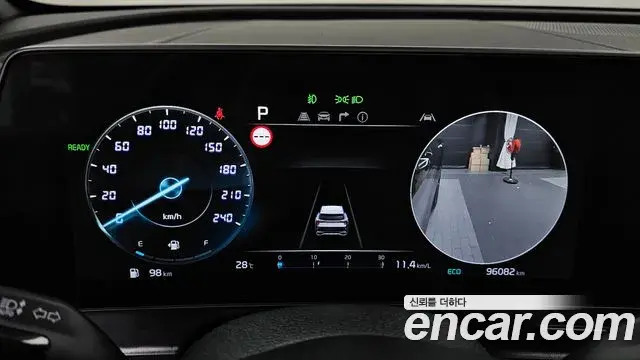 Kia Sportage 2022 — ფოტო 14/32