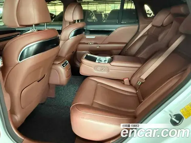 Genesis G90 2022 — Фото 10/17