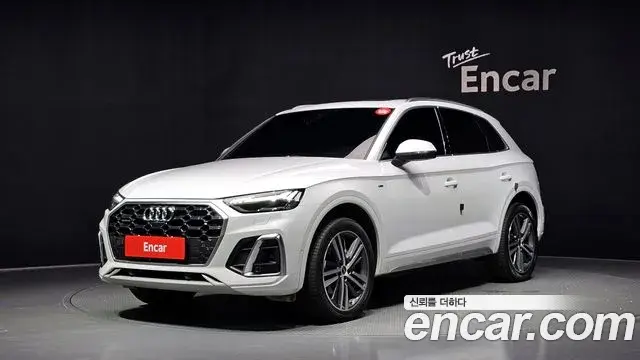 Audi Q5 2022 — Фото 1/20