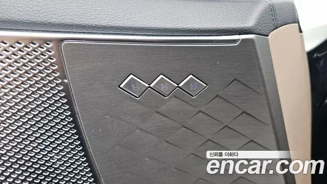 Kia K8 2021 — Photo 23/34