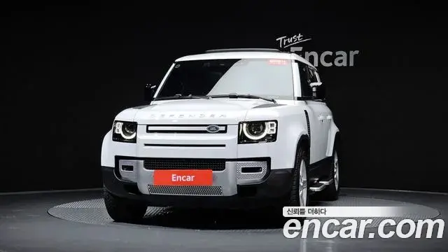 Land Rover Defender 2021 — Фото 3/20