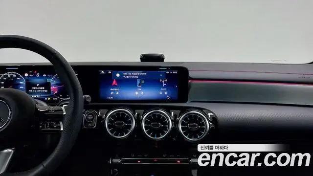Mercedes-Benz CLA-Class 2025 — Фото 15/17