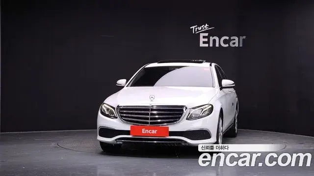 Mercedes-Benz E-Class 2019 — Фото 3/20