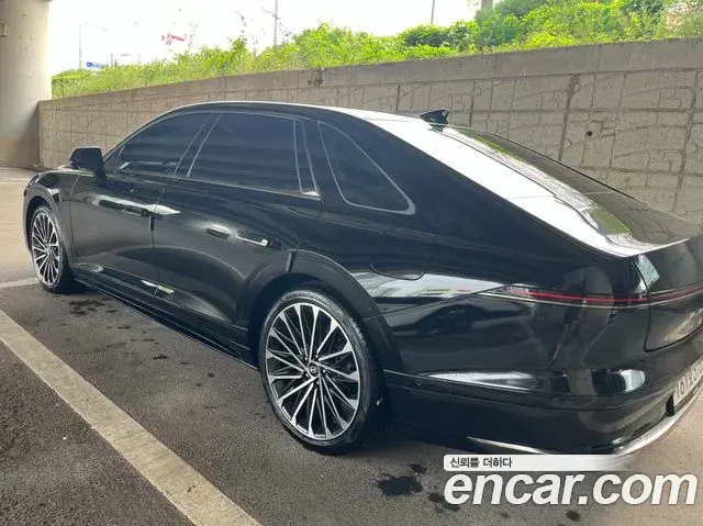 Hyundai Grandeur 2022 — Фото 1/15