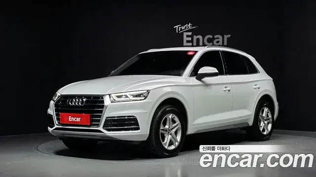 Audi Q5 2020 — Фото 1/20