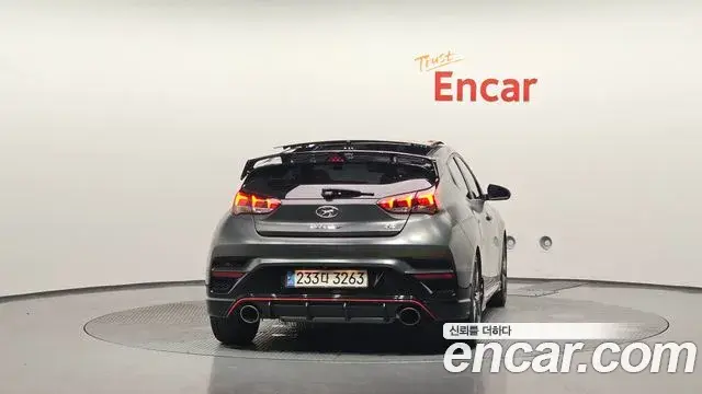 Hyundai Veloster 2021 — Фото 4/20