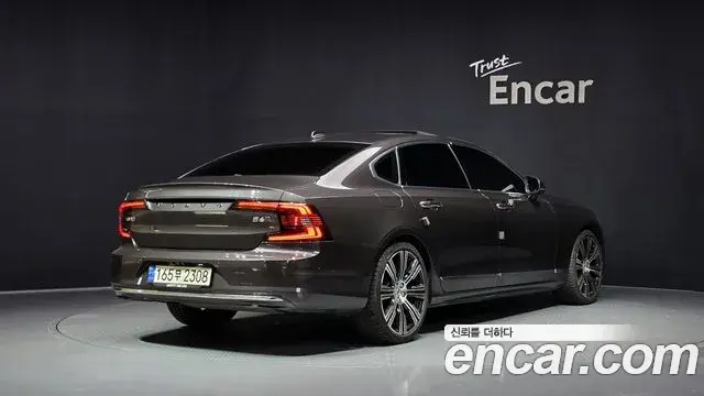 Volvo S90 2023 — Фото 2/20