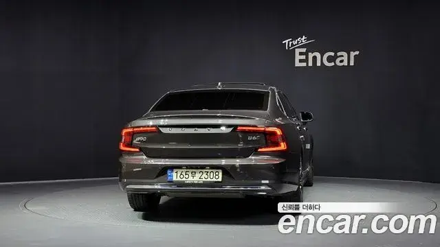 Volvo S90 2023 — Фото 4/20