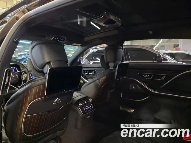 Mercedes-Benz S-Class 2025 — Фото 13/20