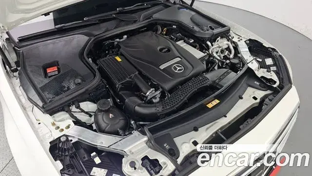 Mercedes-Benz E-Class 2023 — Фото 6/20