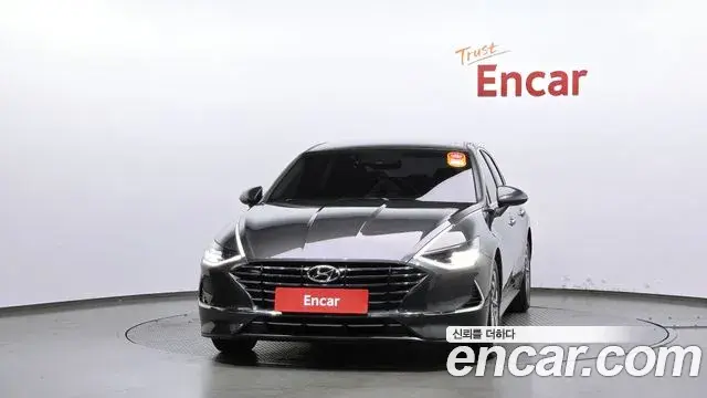 Hyundai Sonata 2019 — Фото 2/20