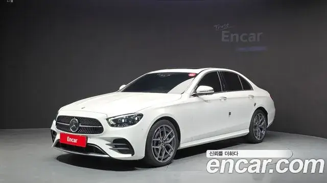Mercedes-Benz E-Class 2023 — Фото 1/20