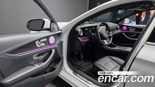 Mercedes-Benz E-Class 2023 — Фото 9/20