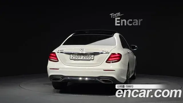 Mercedes-Benz E-Class 2019 — Фото 4/20