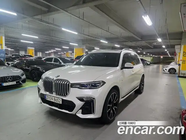 BMW X7 2021 — Фото 4/20