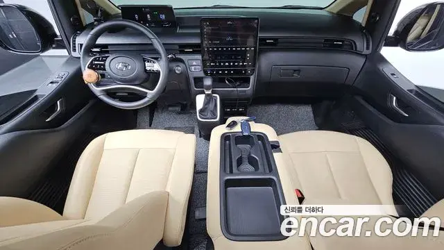Hyundai Staria 2024 — Фото 7/20